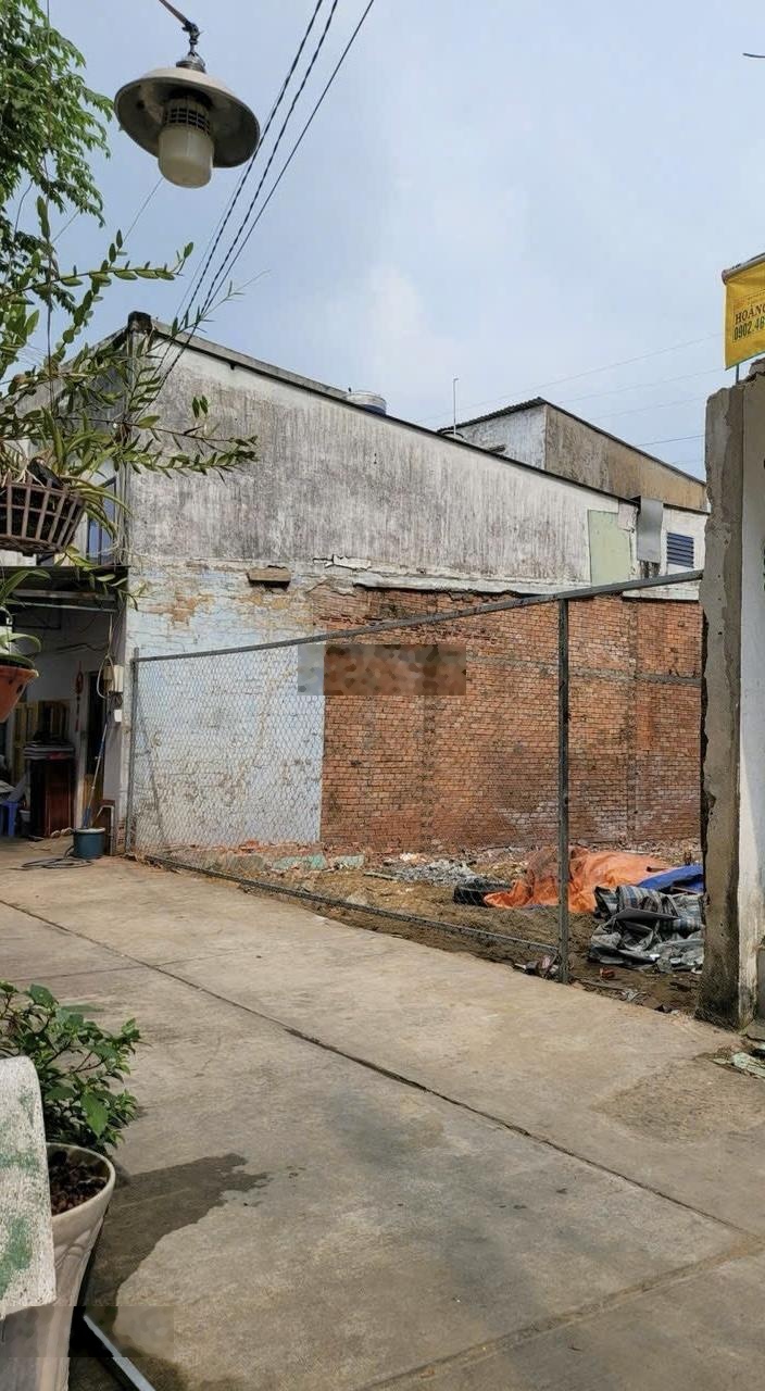 Bán đất 135m2 (8x17m) Quốc Lộ 1A - Bình Tân - 6.3 tỷ