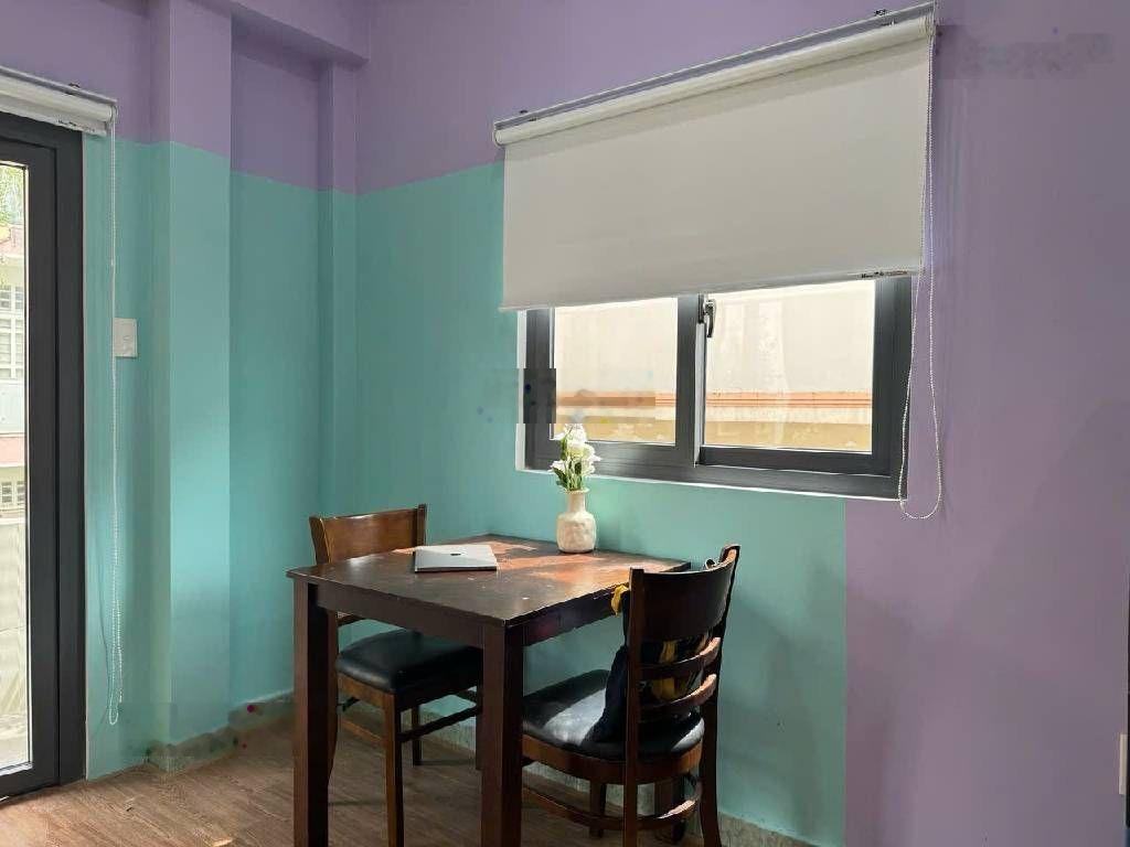 Bán nhà 3 tầng, hẻm xe hơi, khu Hà Đô, Cao Thắng, Q10, diện tích 60 m2, giá thương lượng