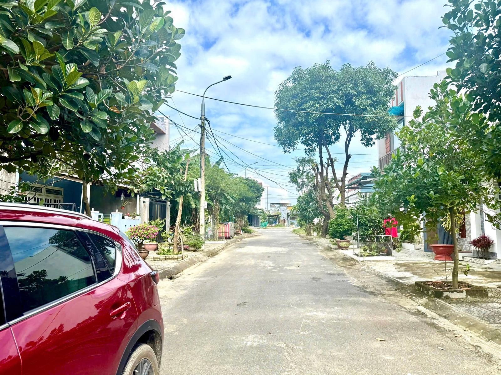 Lô gia tròn 3 90m² - điểm đón sóng chung cư khu hòa hiệp