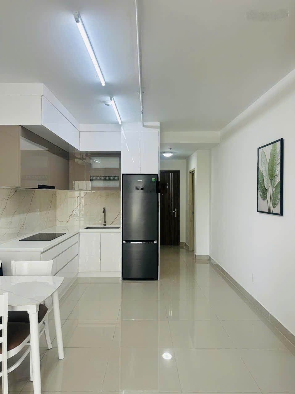 cần bán gấp căn hộ 2PN-2WC,nhà mới,giá bán 2 tỷ5,đầy đủ nội thất