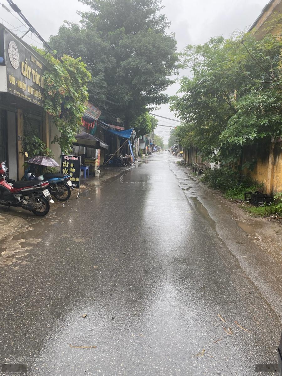 Cực sốc! Chủ giảm giá. Bán nhà mặt phố Đoàn Kết. DT 80 m2, MT: 5.5 m. Giá hơn 8 tỷ
