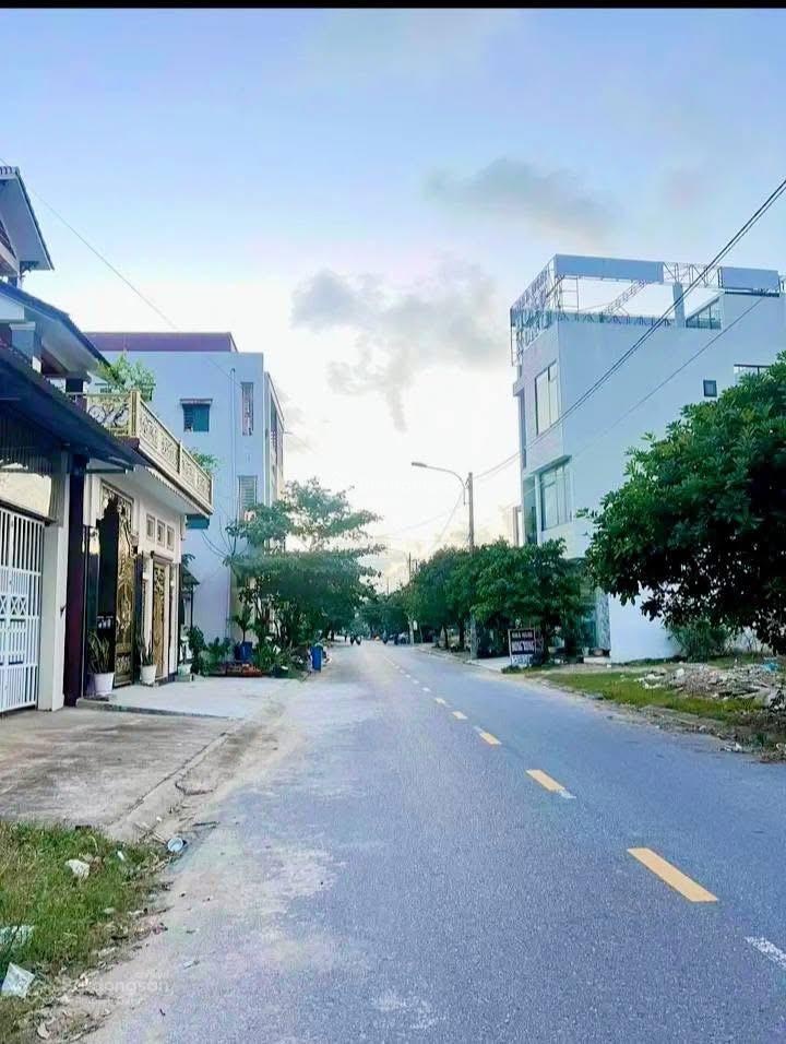 Bán đất mặt tiền đường ngô sĩ liên, phường 2, tp. đông hà