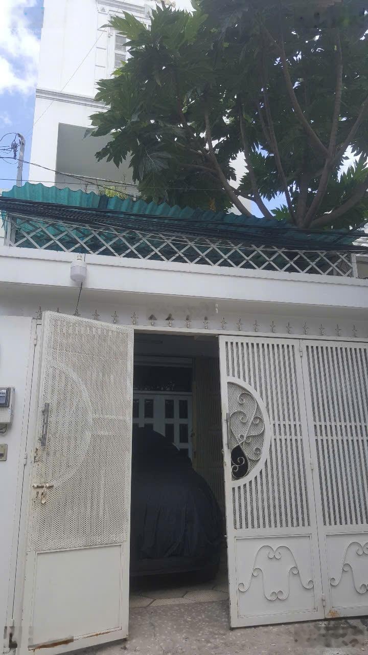 Bán căn nhà đẹp giá rẻ 4x24m, 1 trệt 2 lầu/4PN. Liên khu 4 - 5 phường Bình Tân. 0906380816