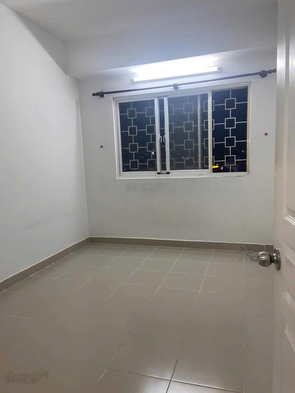 Cho thuê chung cư Lotus Garden 3PN , 1WC giá 9,5 triệu , nhận nhà ở liền