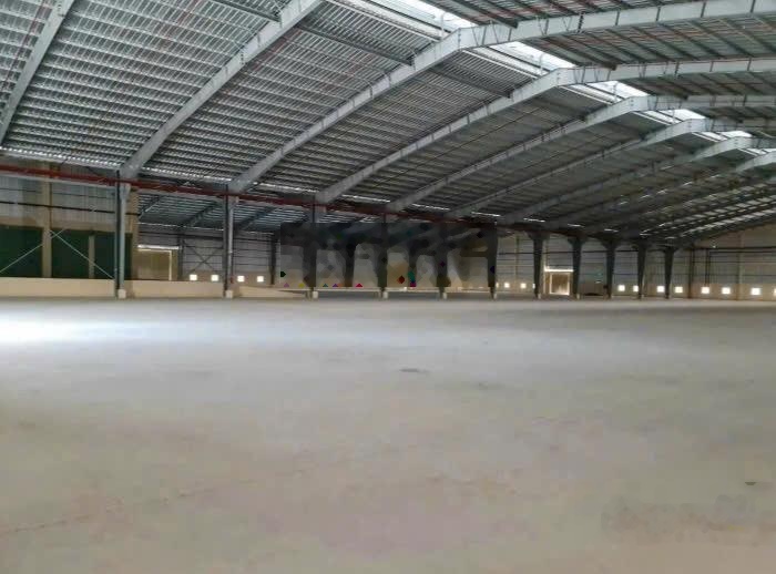 Cho thuê 5000m xưởng 3000m tân uyên chỉ 3usd/m
