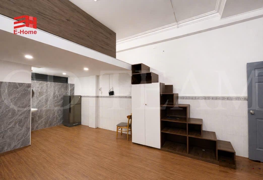 Phòng gác - rộng rãi - đầy đủ nội thất - ngay Trần Não