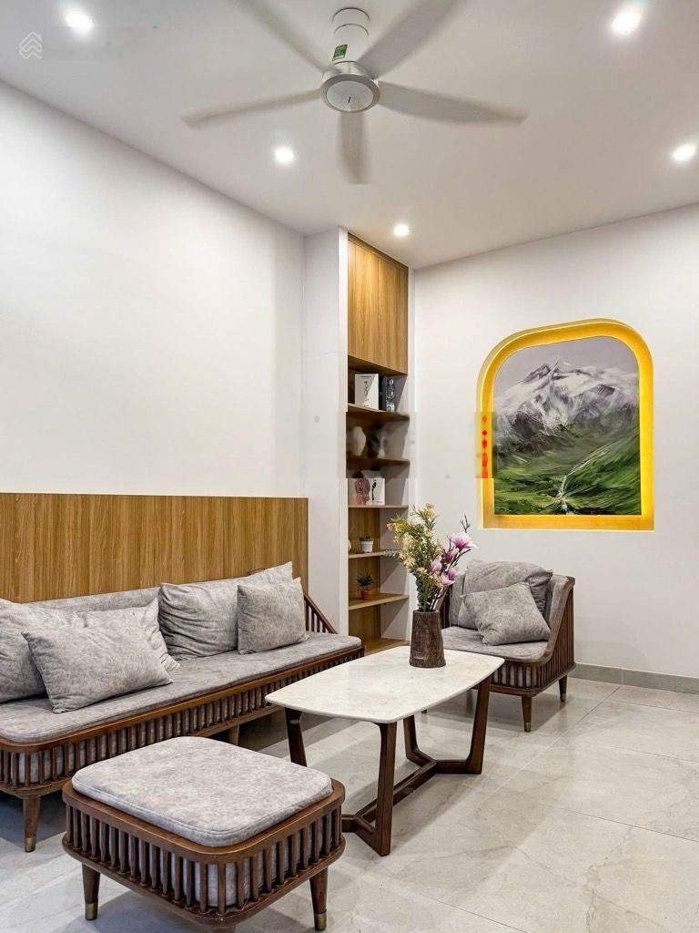Bán nhà quận 4 kèo thơm khu dân cư hiện hữu, không lg xe hơi tới nhà nhà 2 mt hẻm