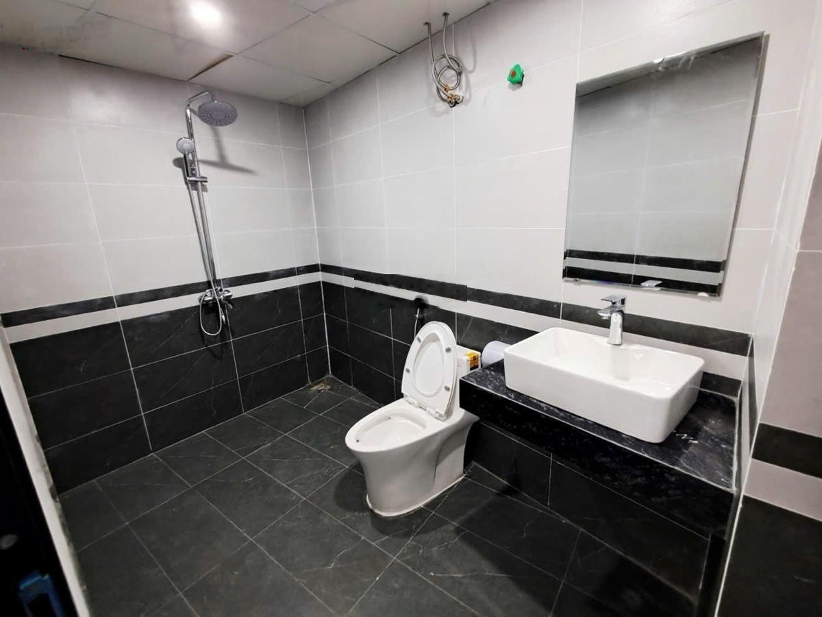 Hot nhà mới minh khai hai bà trưng ,dt 33m, 5 tầng ở ngay giá 9,7 tỷ