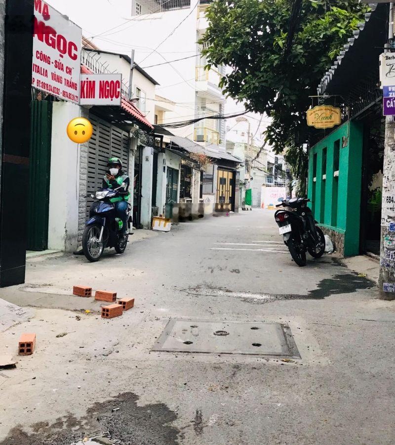 Bán nhà HXH Phan Văn Trị, P7, Gò Vấp, DT: 4x28m, CN 105m2, giá: 8.5 tỷ LH: 0934870604