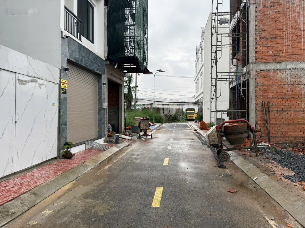 Chính chủ cần bán gấp lô đất vị trí đắc địa tại KDC Tây Lân
