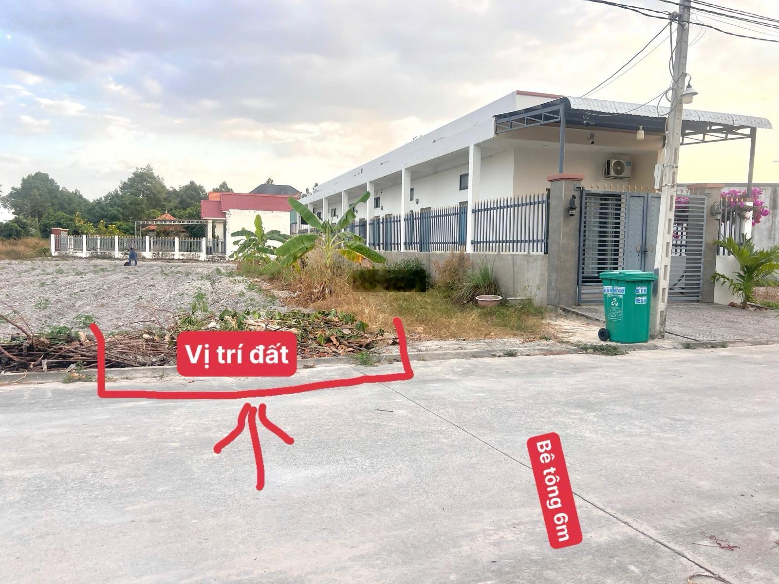 Chủ cần bán gấp lô đất trung tâm hành chính Chơn Thành, cách bệnh viện, công viên NH, THPT 500m