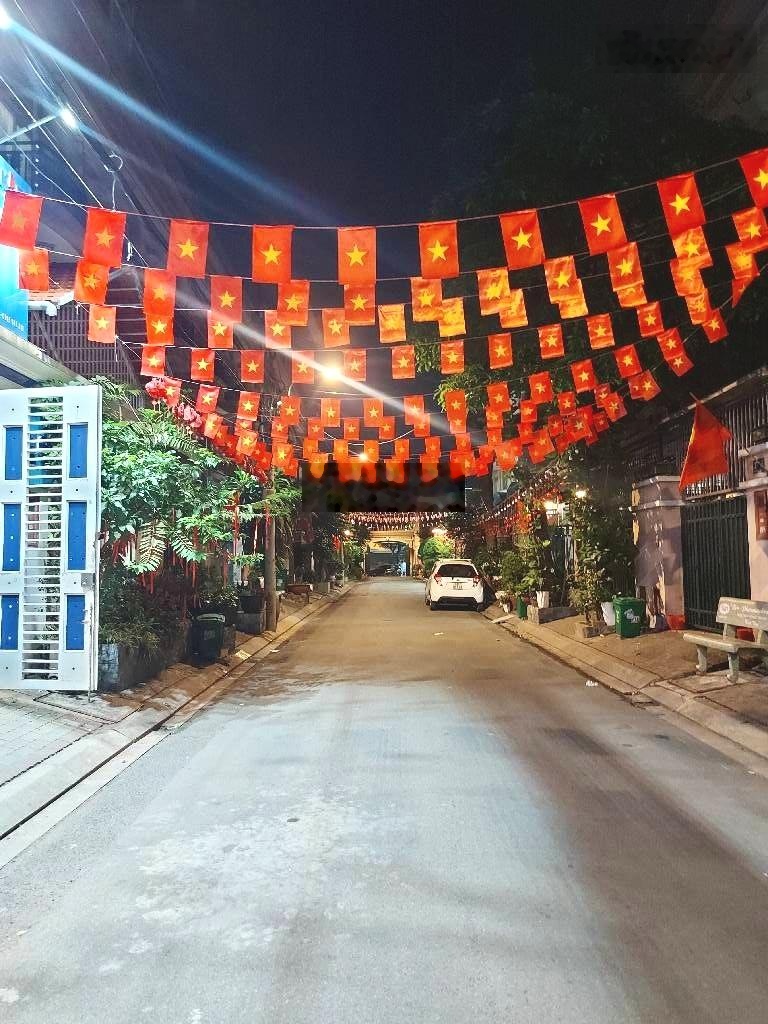 Bán nhà 4 tầng đường NGUYỄN THỊ SÁU , phường THẠNH LỘC, Q12 137m²(8x17). Hẻm 8m