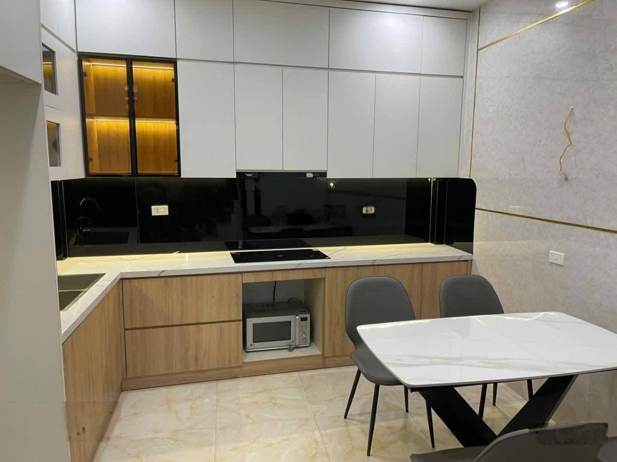 Bán nhà mỗ lao - hà đông- gần phố - full nội thất - dt: 35m- 4t- mt:3,5m- hơn 8 tỷ-thương lượng sâu