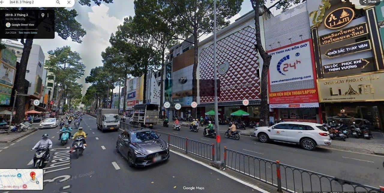 Bán nhà MT đường 3/2 ngay Vạn Hạnh Mall P12, Q10. DT: 4.7x25m, 3 tầng. Gía bán 52 Tỷ