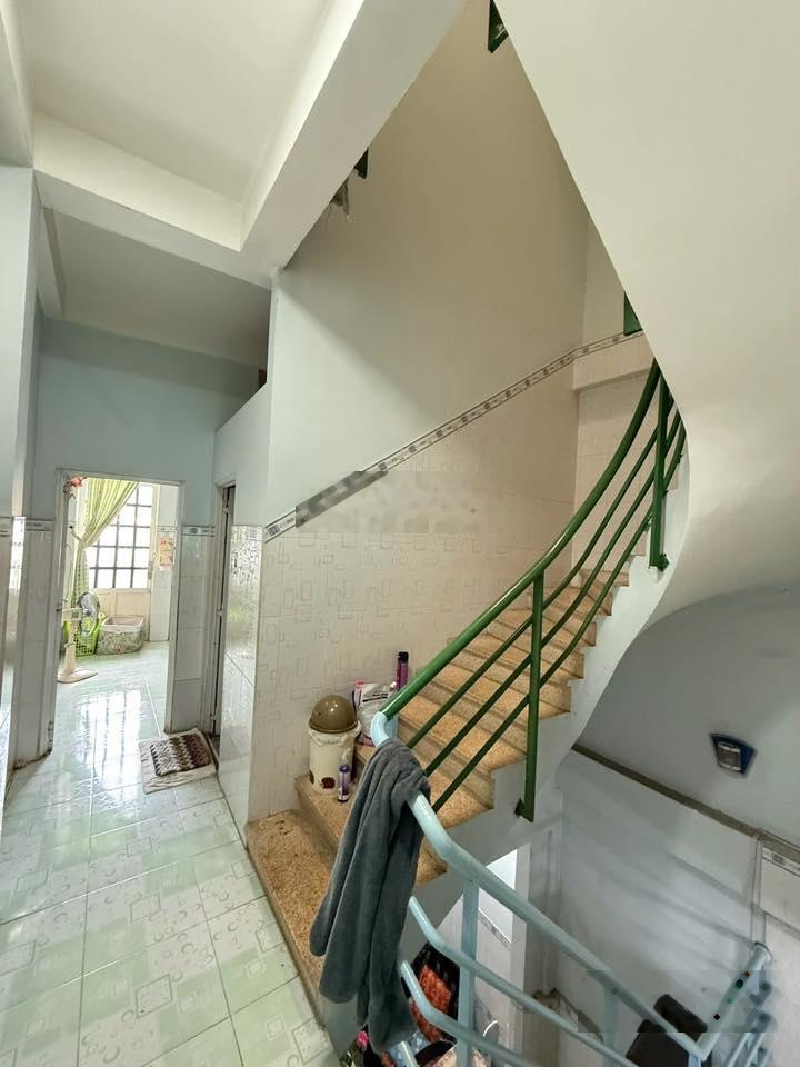 Bán nhà MT lô K đường Nguyễn Thức Tự, P. An Lạc A, DT 3.9 x 23m, NH 4m, 3 tấm, giá 11.5 tỷ. (TL)