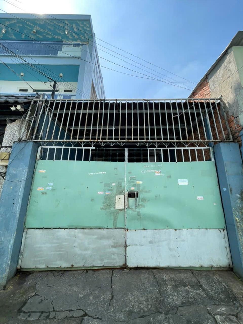 Bán nhà cấp 4 hẻm xe hơi 1 sẹc đường lê văn quới .giá 7,2 tỷ thương lượng