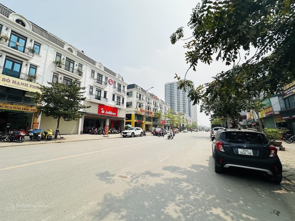 Đất đẹp phân lô trâu quỳ khu 31 ha - mặt ngõ ô tô tránh - vỉa hè rộng - kinh doanh sầm uất - chủ t