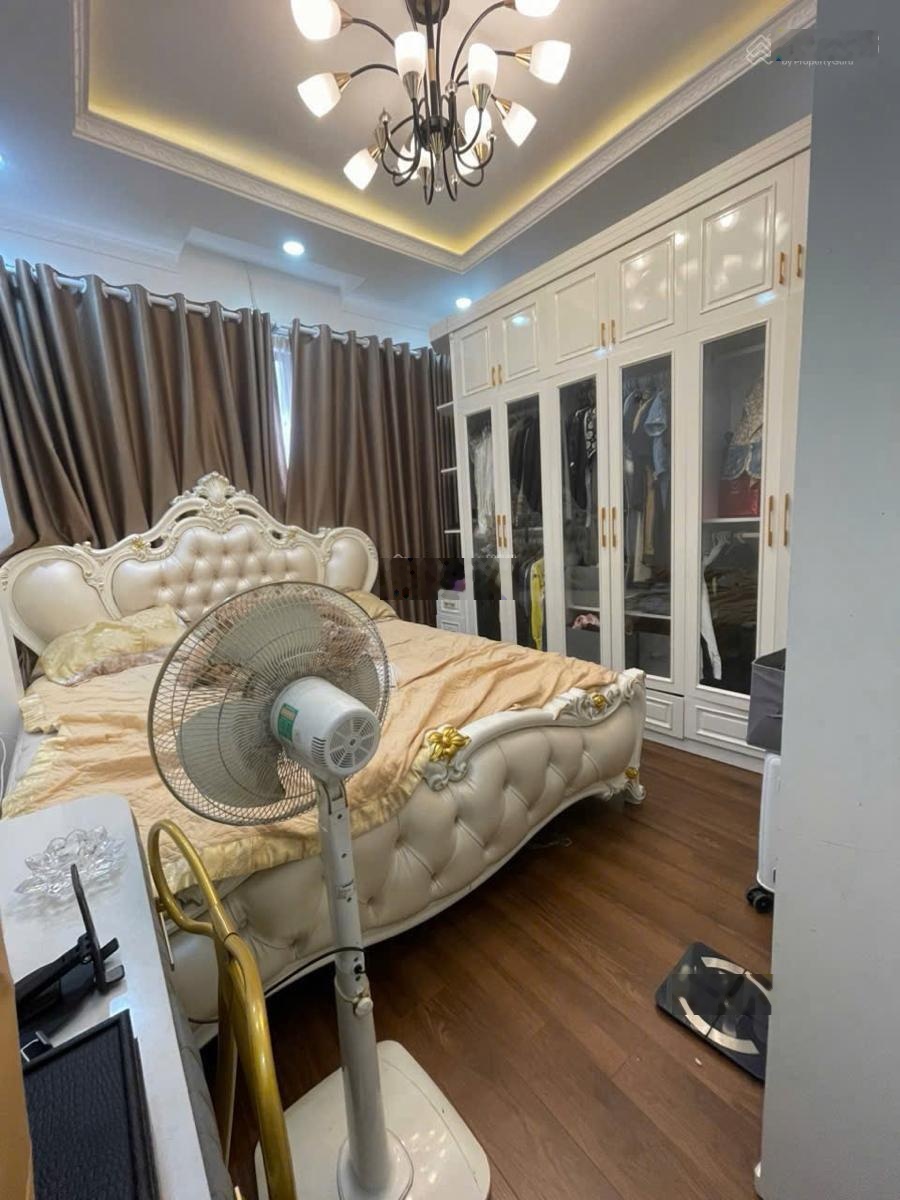 8,55 tỷ - Ô tô đỗ cửa, ngõ thông tứ phía, DT 40m2*6T thang máy, MT ~4m, QH ổn định