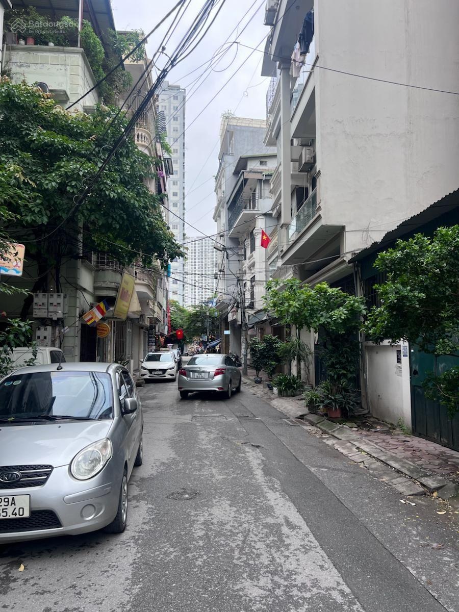 Bán nhà, phố quan nhân, cầu giấy, phân lô, lô góc, oto vào nhà, cách phố 50m, khu dân trí.