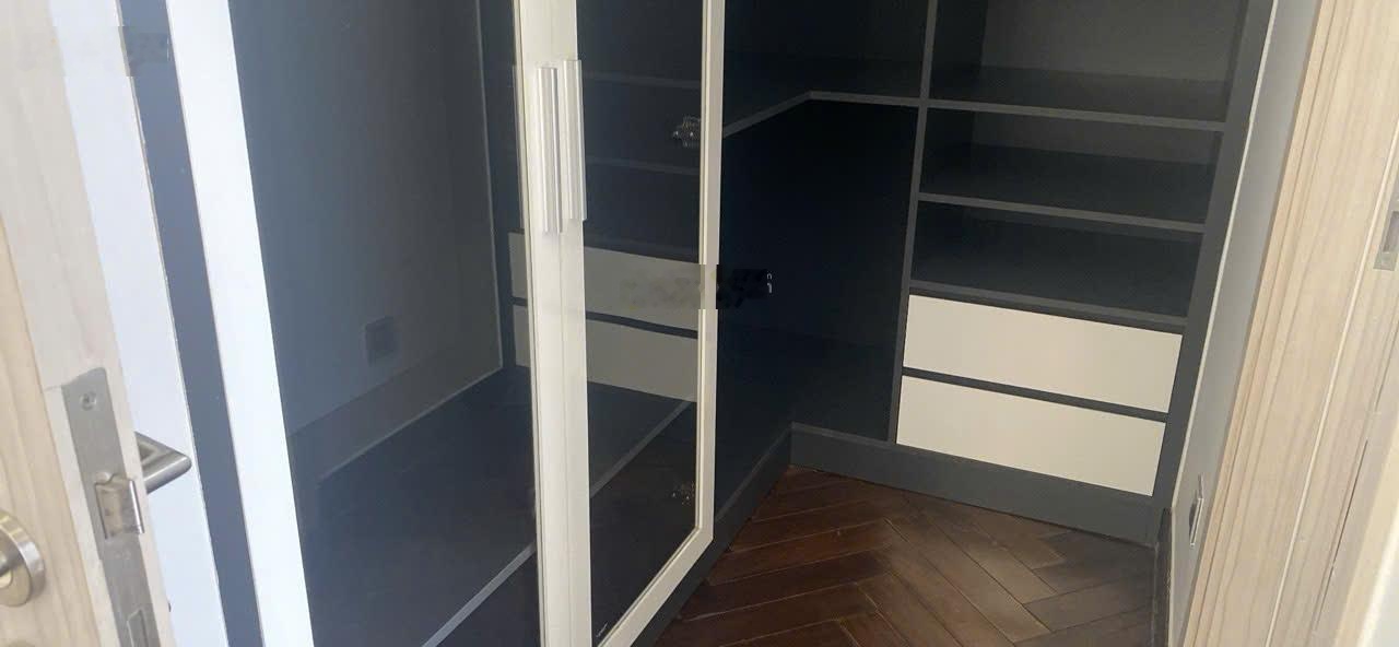 Hàng đầu tư midtown 2pn 100m căn góc view sông ô xe vip giá siêu tốt sổ hồng cầm tay