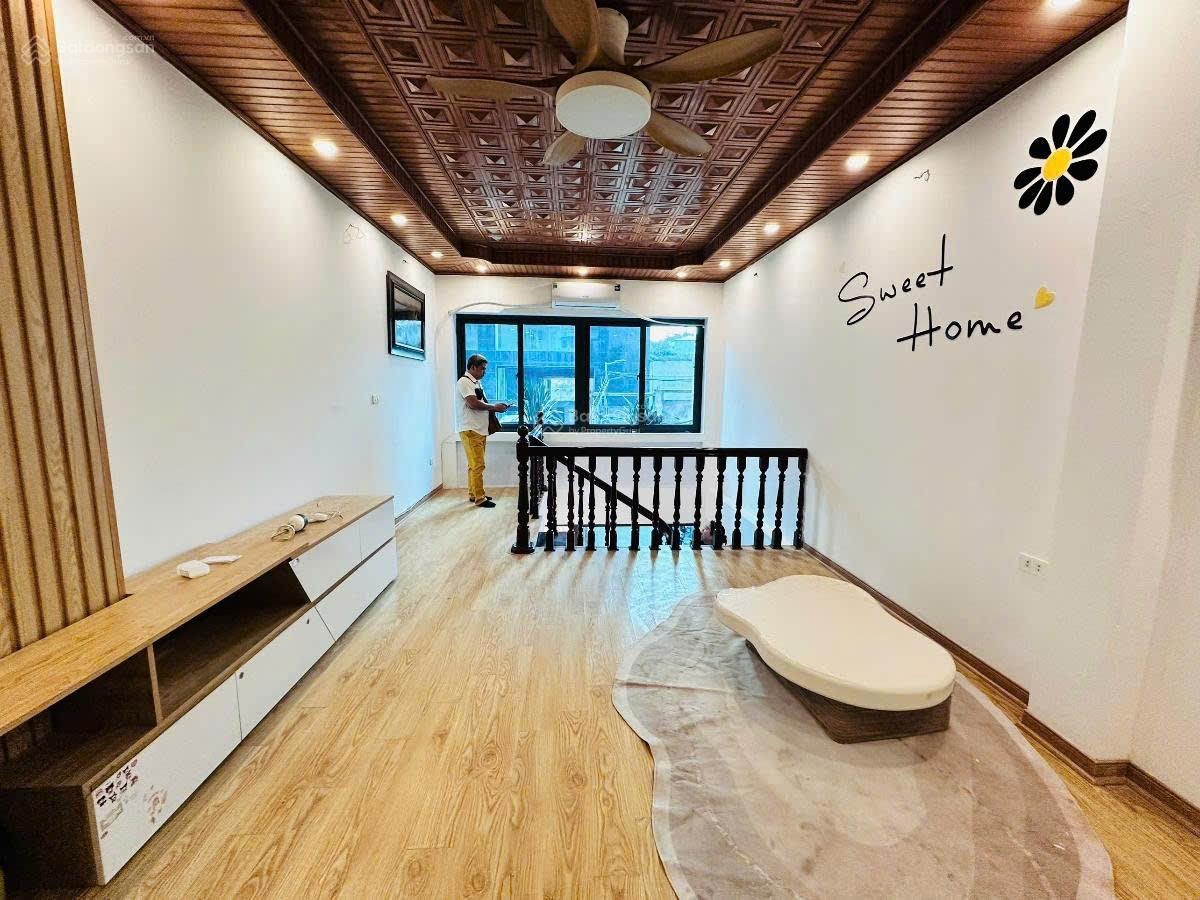 Bán nhà Hoàng Hoa Thám 36m x 6 tầng Lô góc 2 thoáng Ngõ thông 11 tỷ