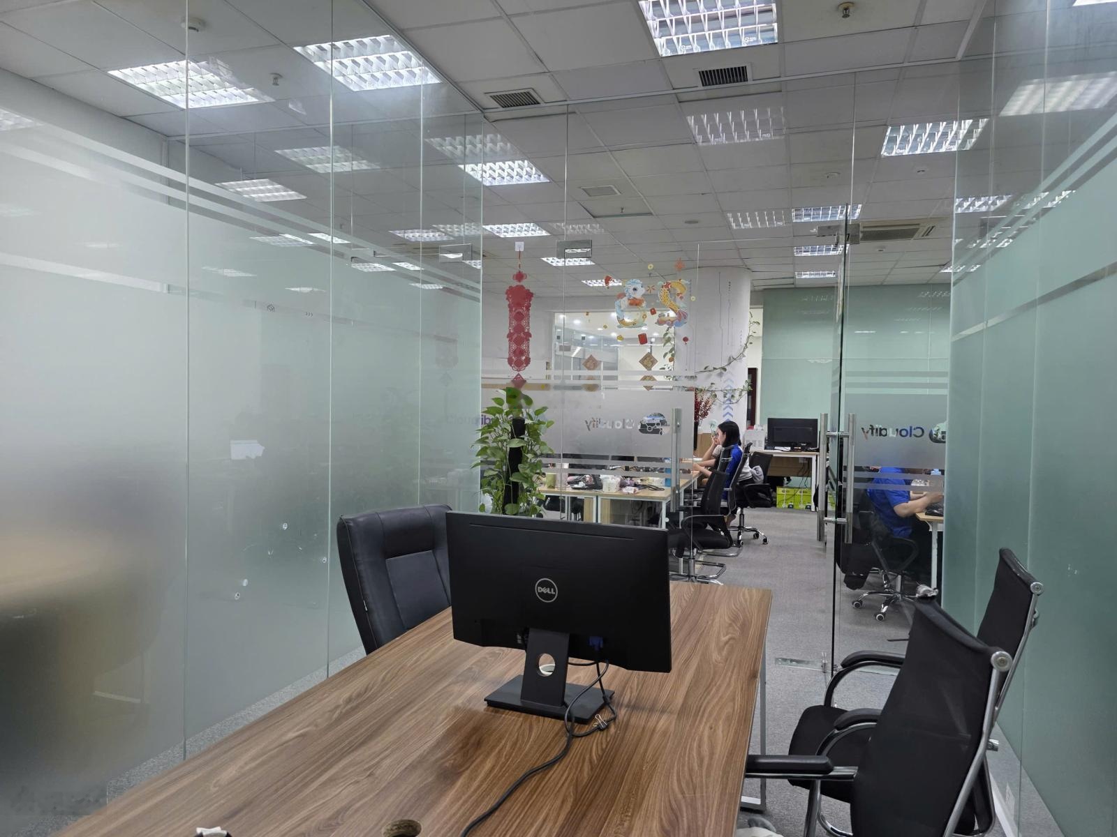 Văn Phòng Đường Duy Tân Cầu Giấy 200m2 giá chỉ 200k/m2