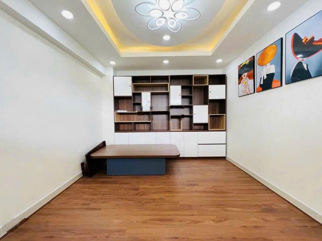 Bán nhà 1 Sẹc Lê Đức Thọ - Nguyễn Oanh, DT 7,5x20m, 1 trệt 2 lầu ST. Giá 17,5 tỷ TL