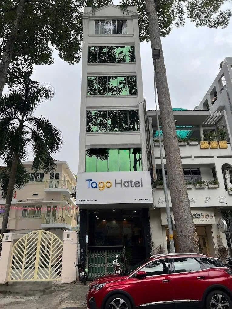 Xuất cảnh bán gấp - Bán khách sạn Sương Nguyệt Ánh 82.75m² 7 tầng - 80 tỷ