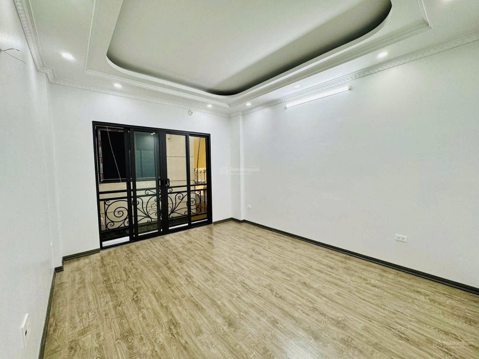 8.28 tỷ, 31m2, 5 tầng thang máy, giáp bát-tương mai