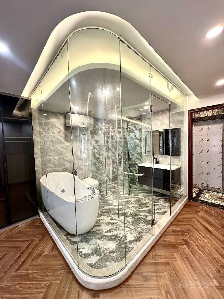 Bán nhà PL Kim Đồng 65m2 x 6 tầng, Mt 4.5m, thang máy, Gara ô tô, sát phố, 23 Tỷ