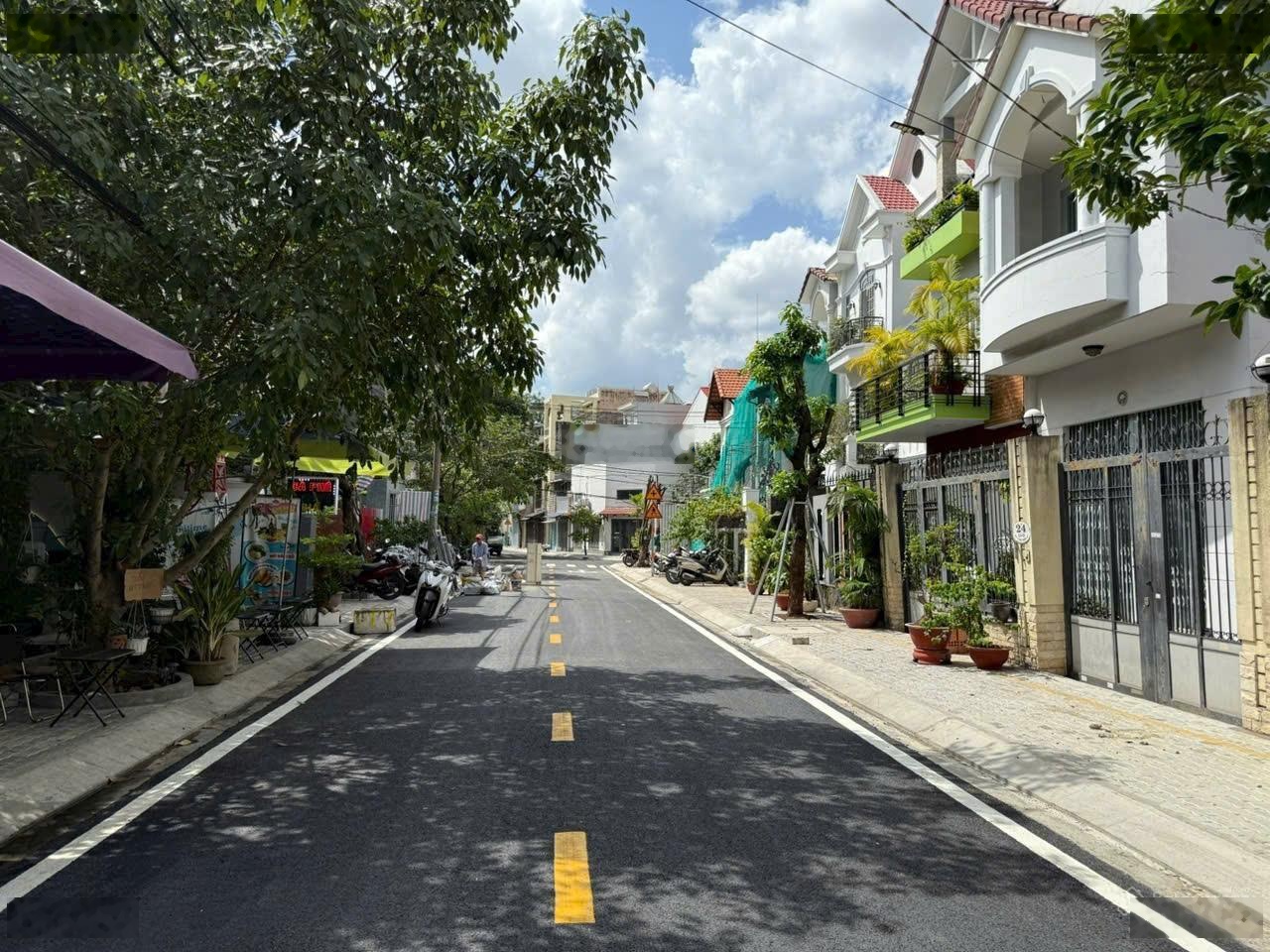 Bán đất xây CHDV KDC Lý Phuc Man Q7, 8 x 25m, giá 32 tỷ