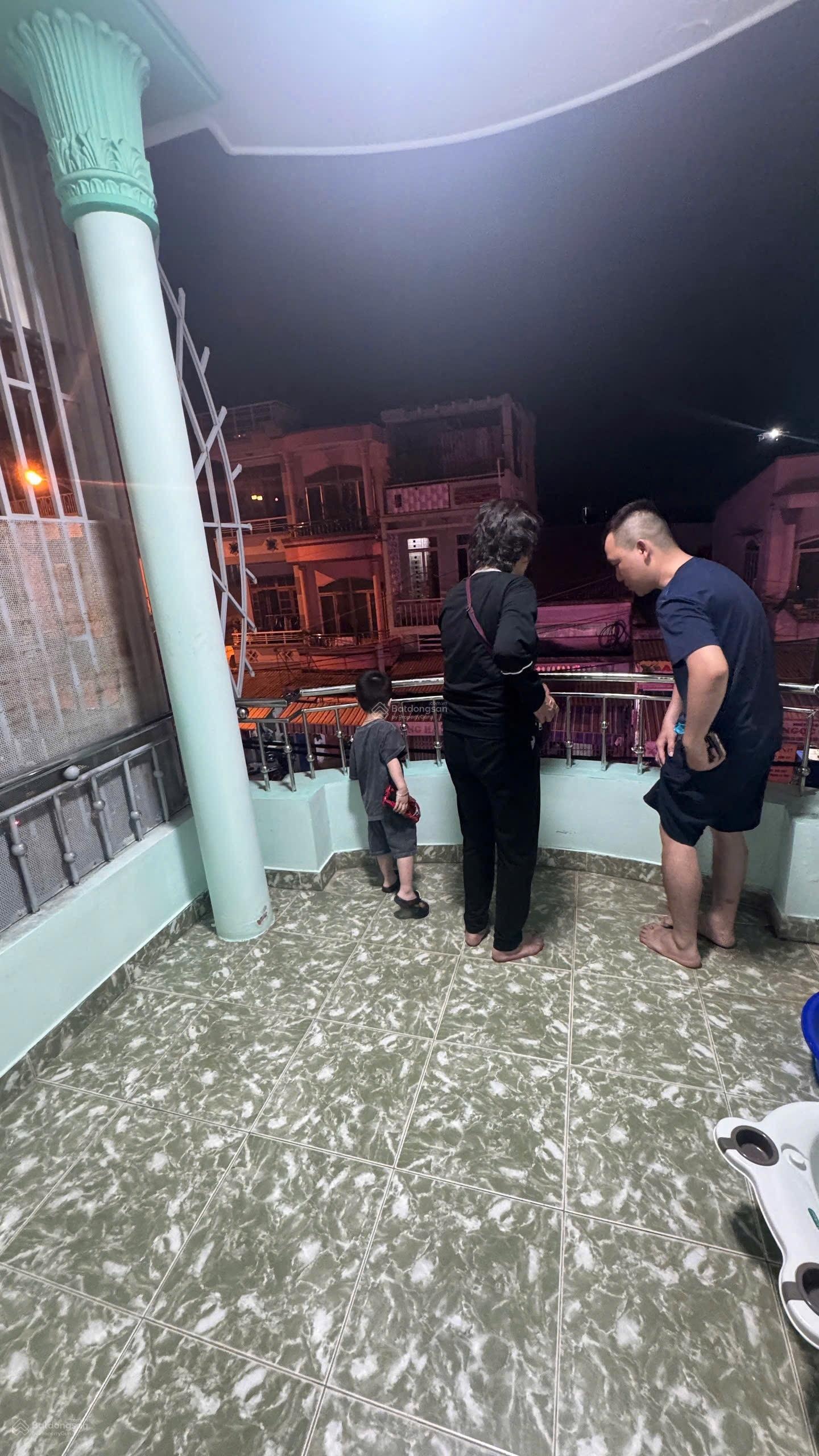 Bán nhà mặt tiền Phương Sài Nha Trang Khánh Hoà phù hợp Kinh Doanh Buôn Bán giá chỉ 5 tỷ 500