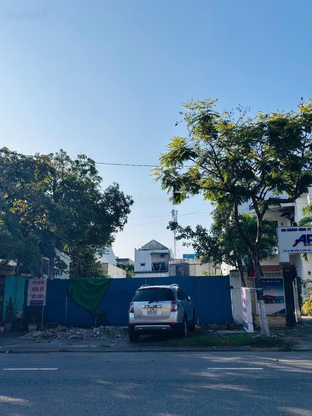 Sót lô đất hiếm 300m2 ngang 10m mặt tiền kinh doanh sầm uất vân đồn, sơn trà giá cực tốt 0768470056
