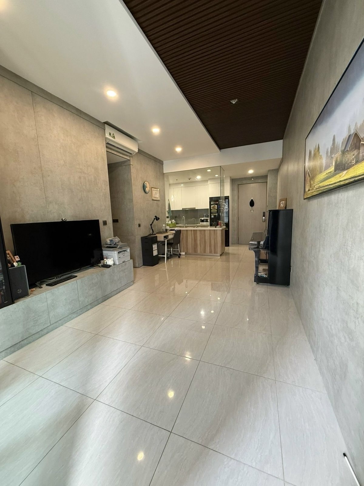 Chính chủ gửi bán 2 phòng ngủ 72m2, nhà đẹp, giá 9 tỷ 600 allin, có sổ, LH 0938211957