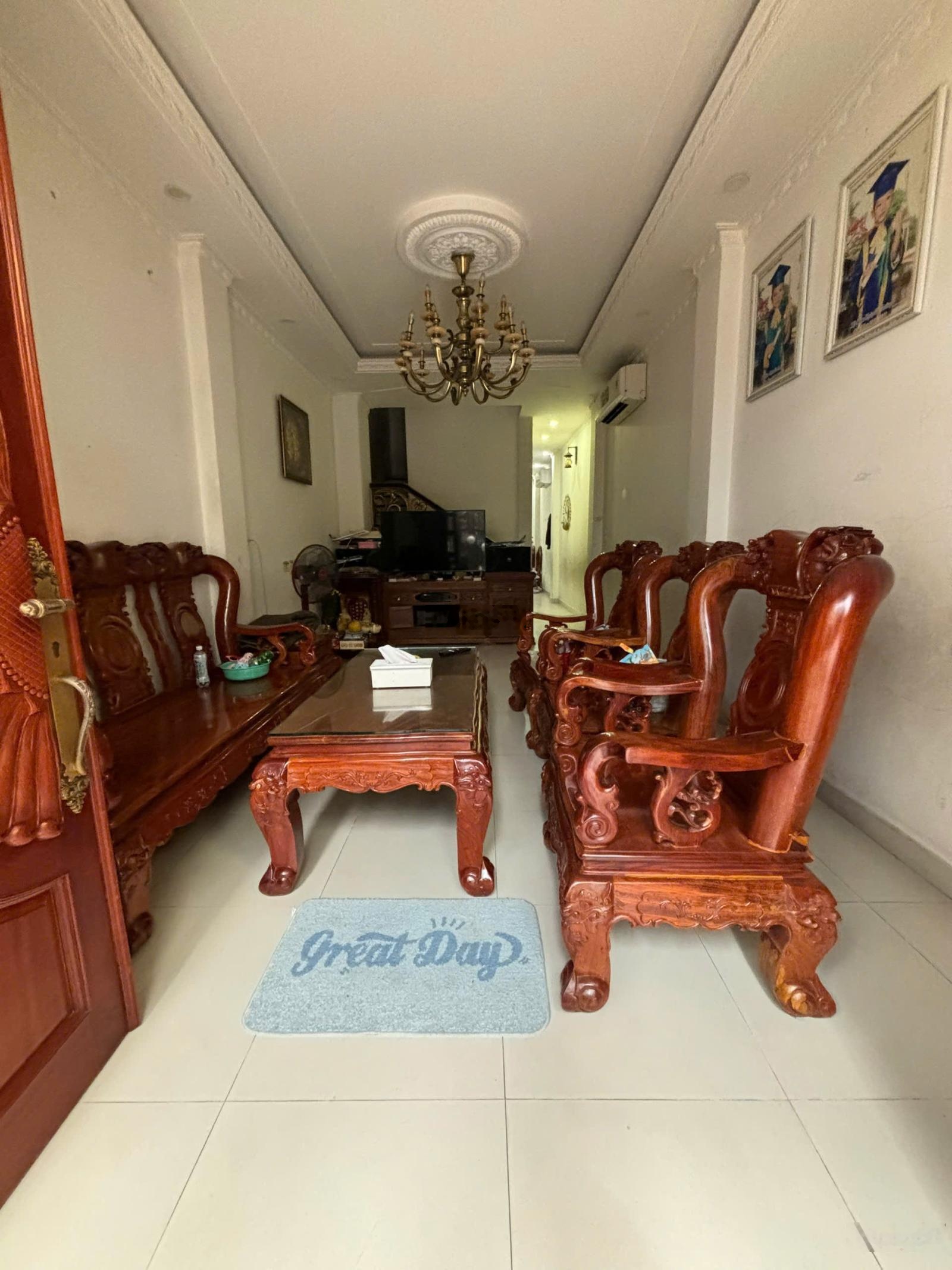 Xuất cảnh bán gấp - Bán nhà Nguyễn Thái Bình 81m² 5 tầng - 24 tỷ