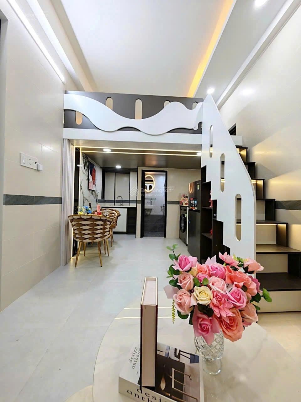 HĐT: 90 triệu/tháng - Nhà CHDV Huỳnh Văn Bánh, P15 - (5,3 x 18m) - 5 tầng (12 Phòng) - Chỉ 18,5 tỷ