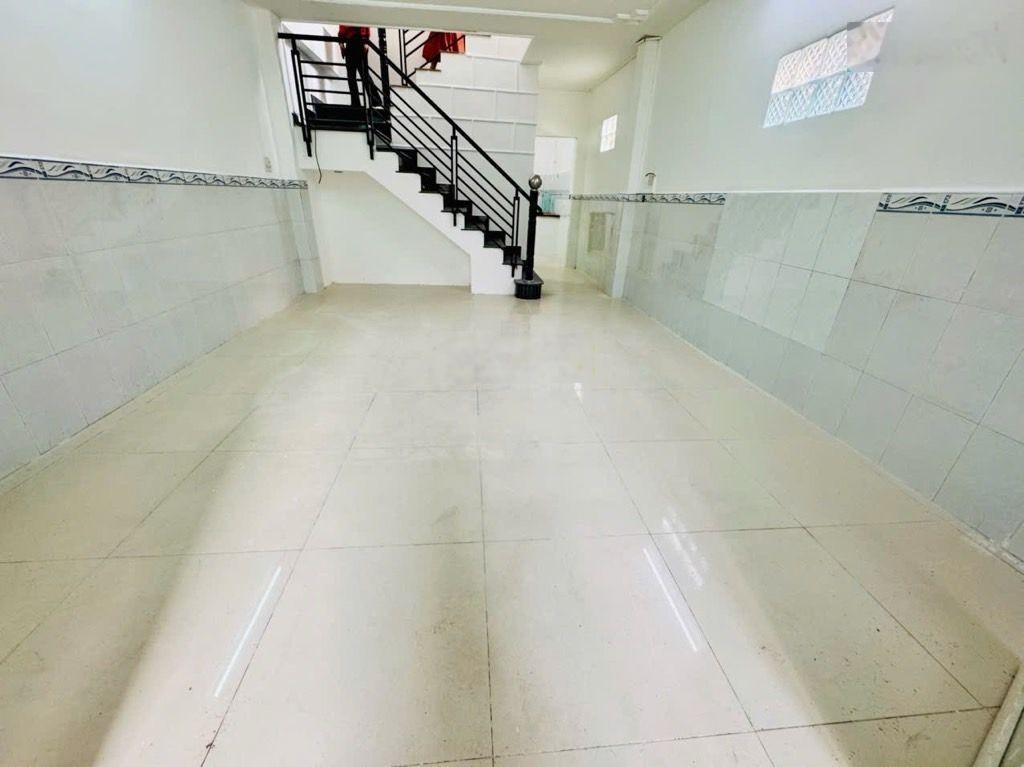 Nhà chính chủ đường xe hoi dương bá trạc quận 8 nhỉnh 5 tỷ