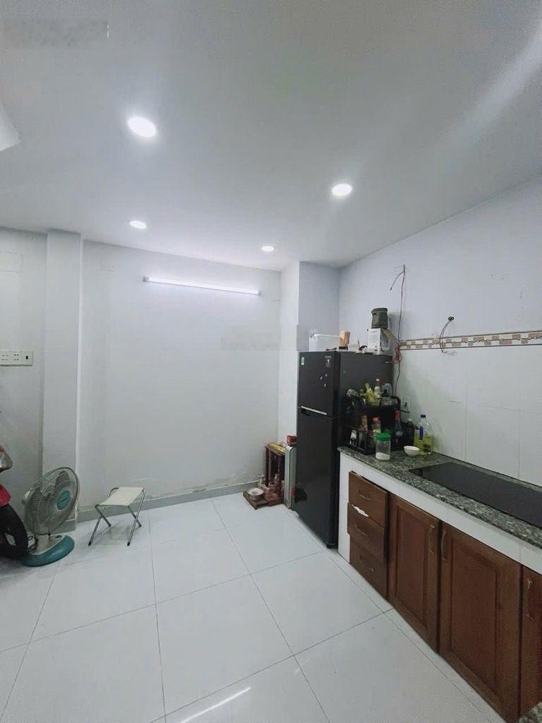 Nhà đẹp bình thạnh - bạch đằng ngay ngã 4 hàng xanh - 36m2 - 5tầng btct - nhĩnh 5 tỷ - 180tr/năm.