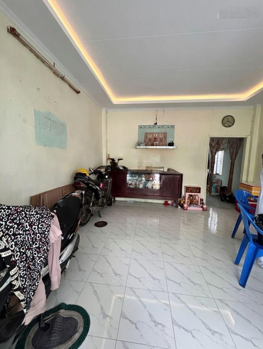 Nhà bán P. Tân Sơn Nhì HXH thông Gò Dầu chỉ 5.89 tỷ 56m2 4.3x13m
