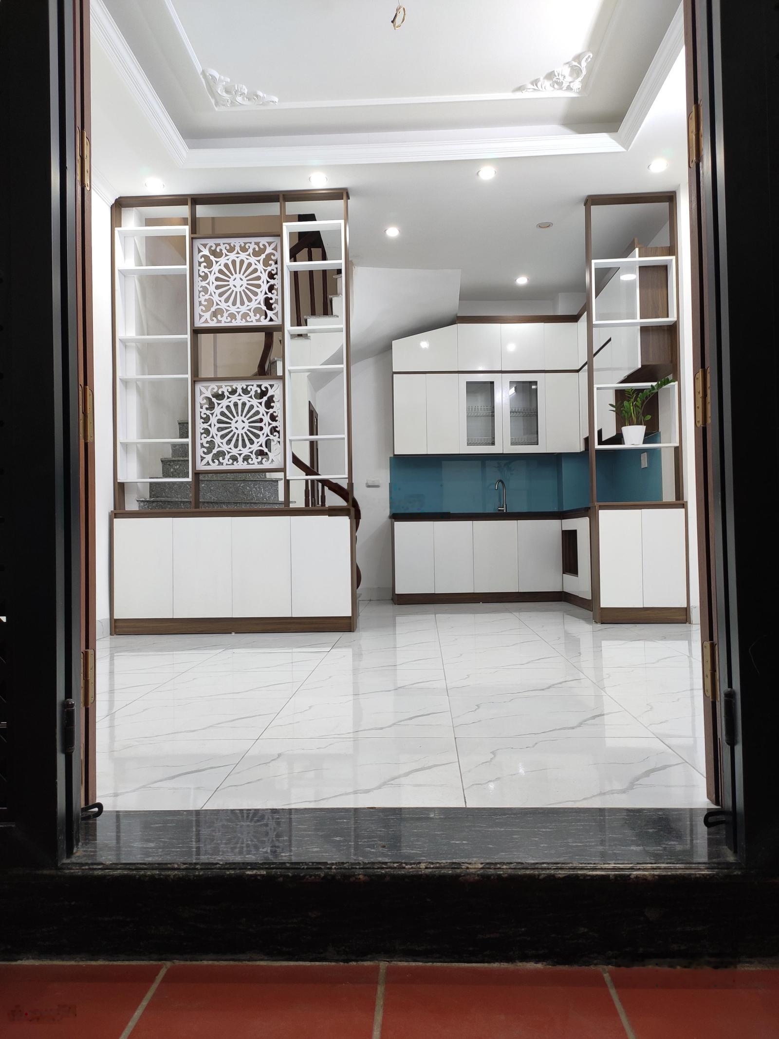 Bán nhà riêng 11 ngõ 2, Đê Trần Khát Chân, 7,28 tỷ, 30m2, 3PN, 3WC