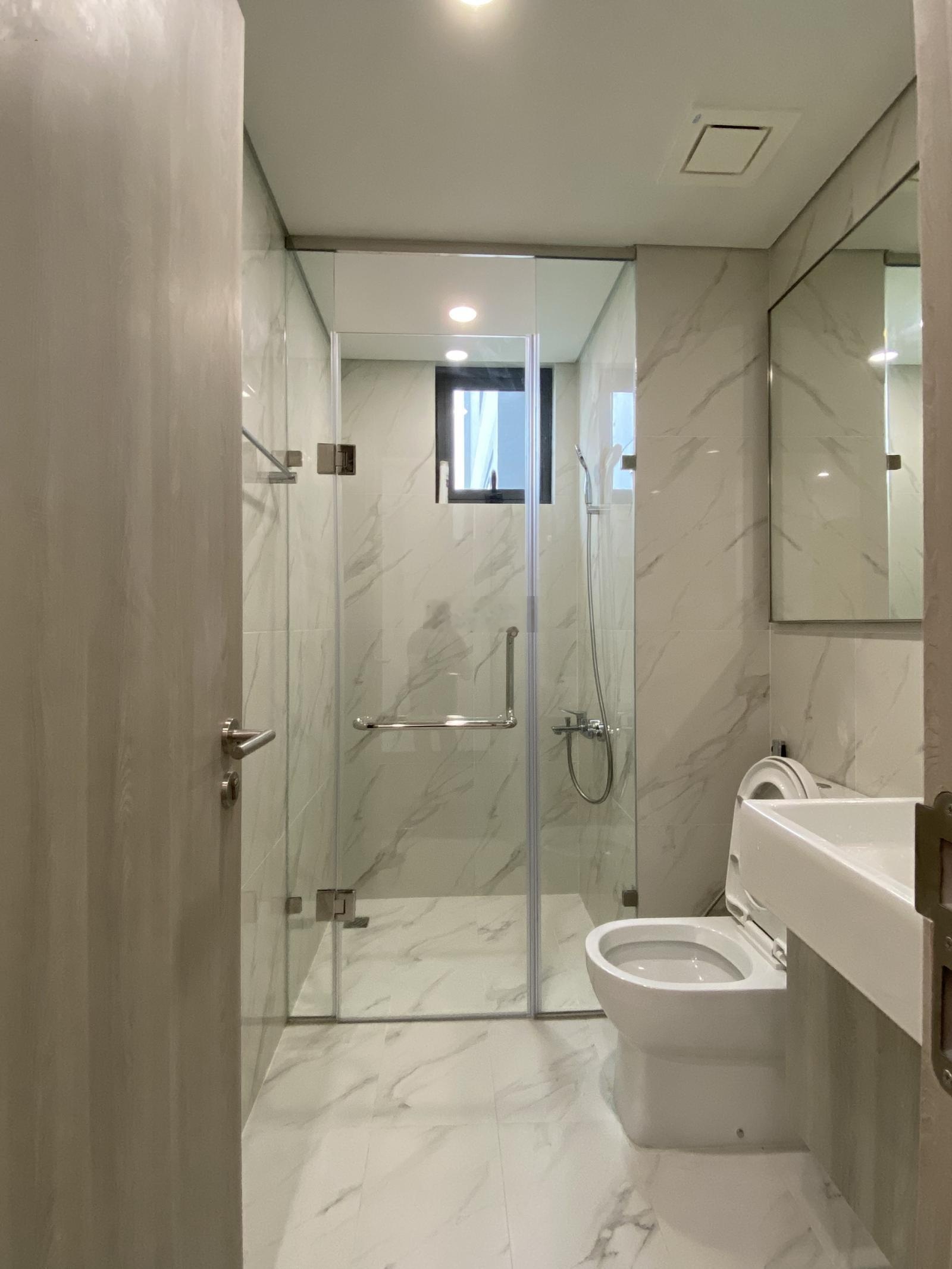Tôi chủ nhà cần bán căn 1 ngủ + 43m2. Đầy đủ nội thất giá 3,280 tỷ mới 95% LH: 0362203313