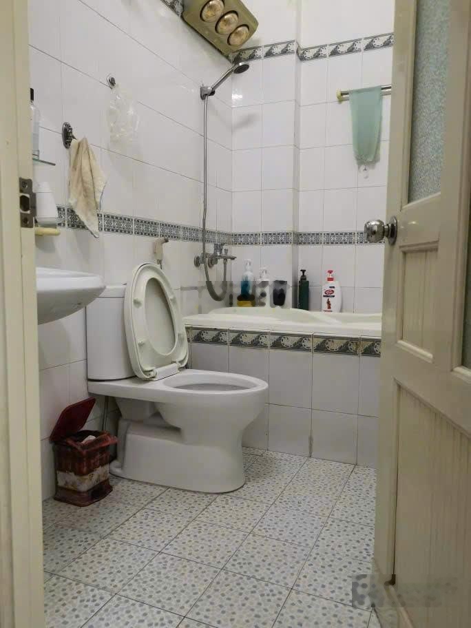 Bán nhà riêng tại Quảng An, Tây Hồ, Hà Nội, giá ưu đãi 28 tỷ có thương lượng, 66.5m2