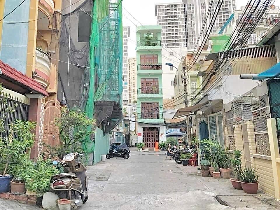 Bán nhà 9PN làm CHDV, hẻm oto thông, Bến Vân Đồn, P2, Quận 4
