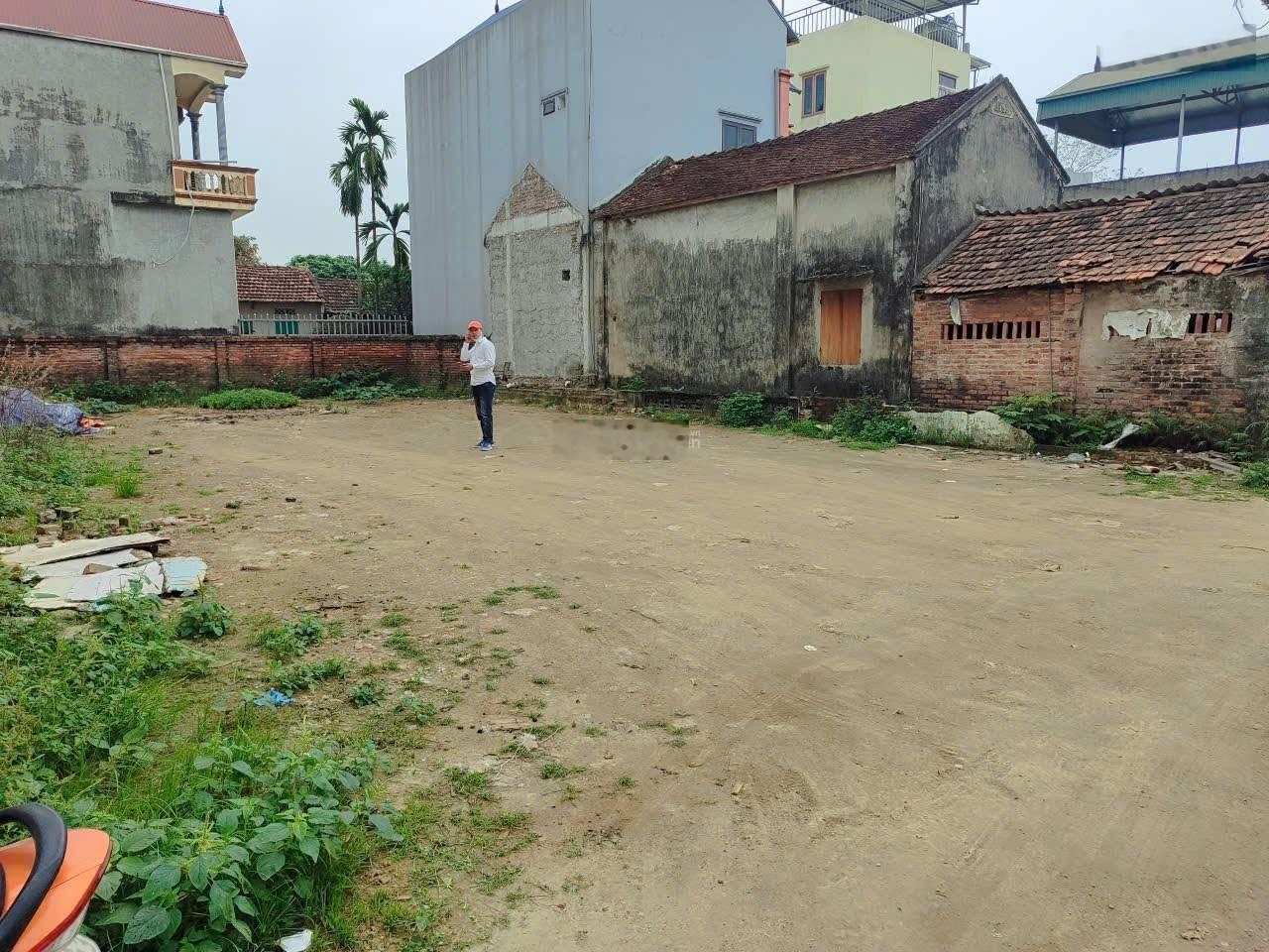 226m2 mặt đường kinh doanh QL6, kinh doanh ngày đêm