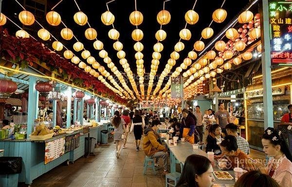 [chính chủ] tôi cần bán nhà mặt phố hàng đào, quận hoàn kiếm, dt 90 m, 5 tầng