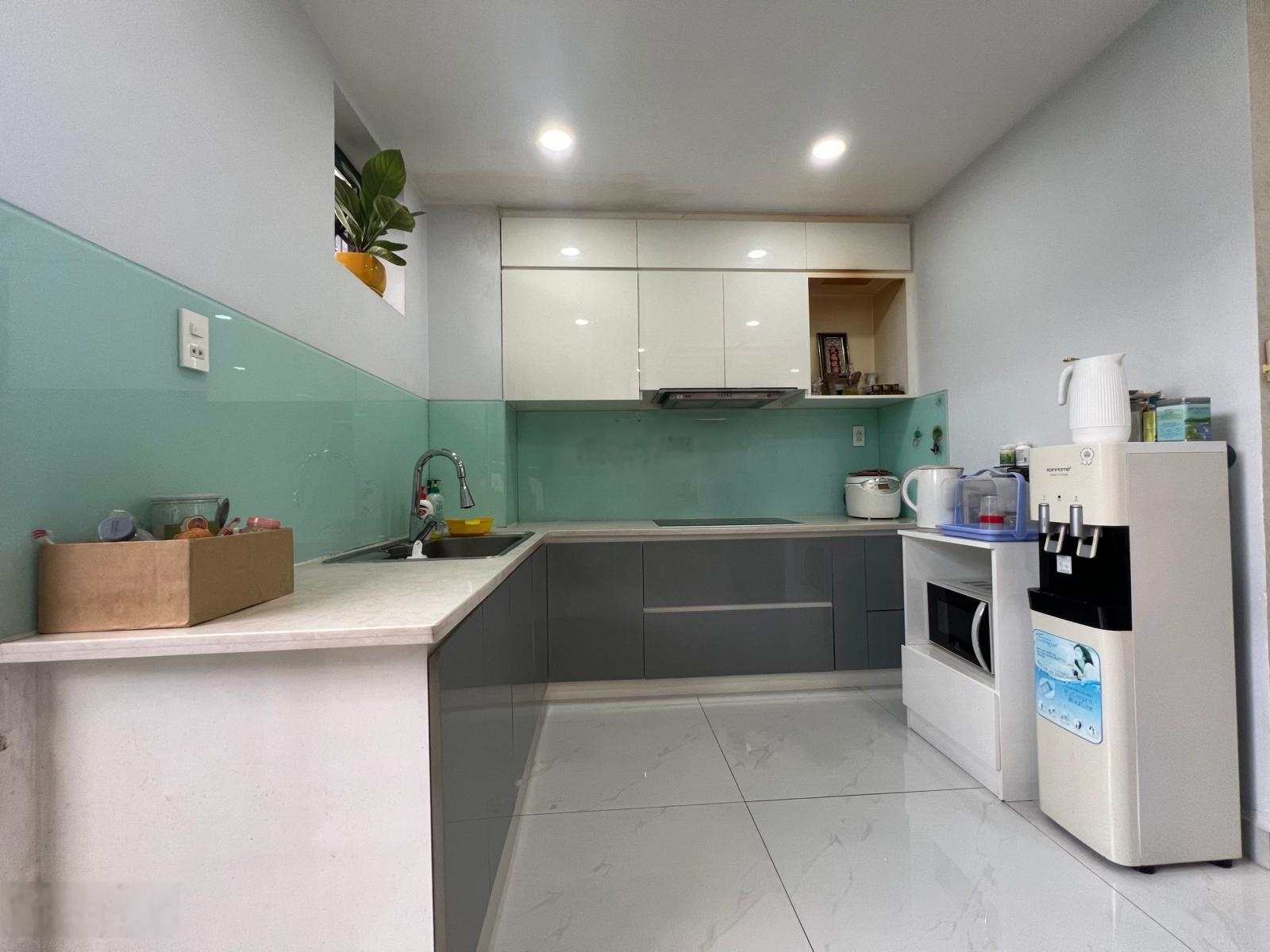 Cho Thuê Nhà Full Nội Thất Ở kết Hợp Văn Phòng Tại Vạn Phúc City, DT : 5x22m Nhà 1 Hầm 4 Lầu