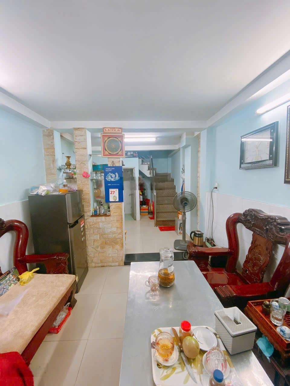 Bán nhà hẻm 4m Trần Nhân Tôn, P. 9 Q. 5, DT: 3,4m x 15,1m giá: 7.5 tỷ