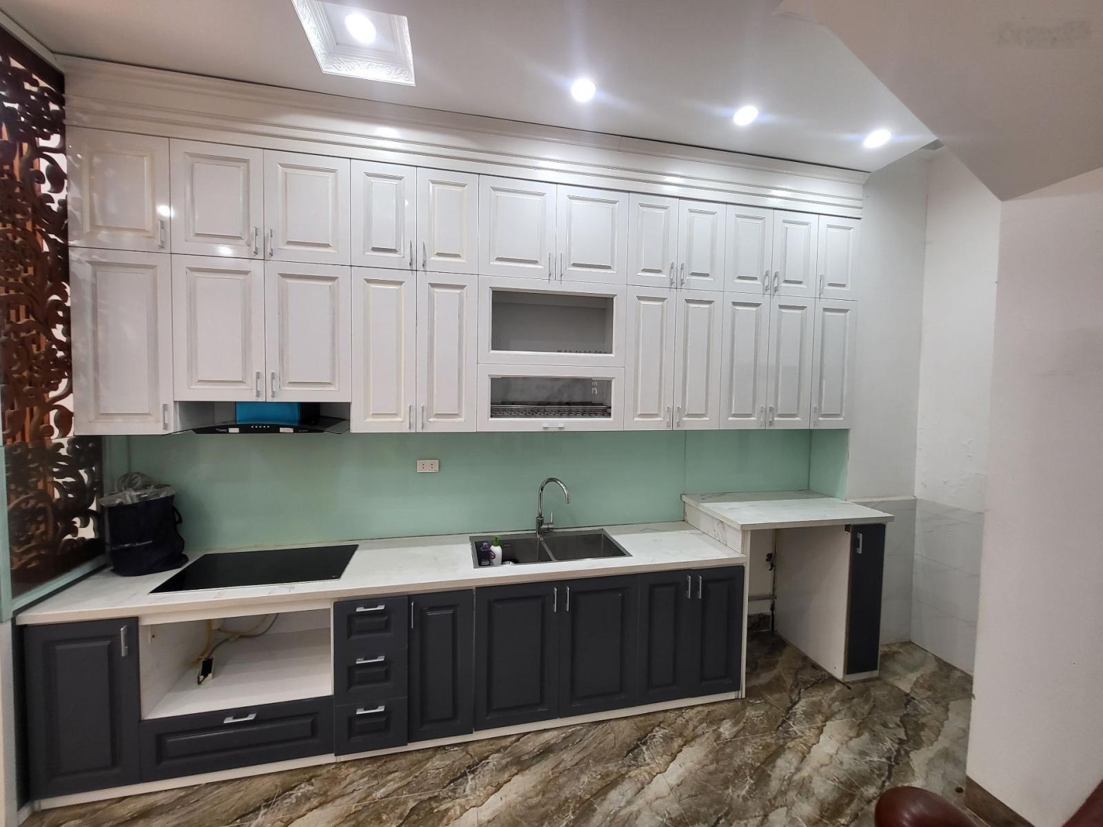 Bán nhà Ngọc Thụy diện tích 35M xây 5 tầng mặt tiền 3.8M nhà mới xây được 2 năm còn mới OTO TRÁNH