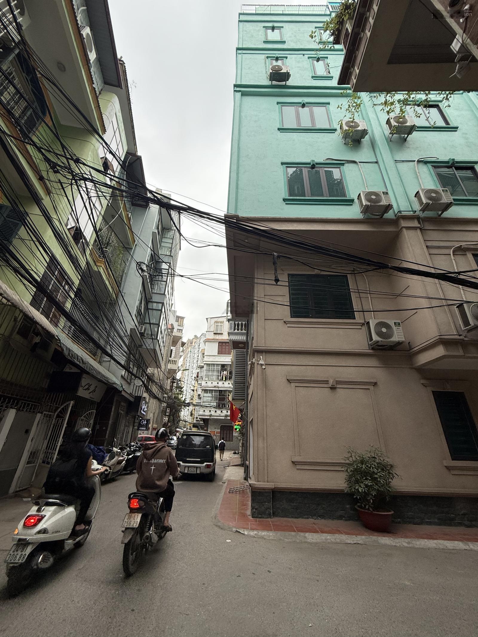 Chính chủ cho thuê cửa hàng riêng biệt ngõ 34 Hoàng Cầu - gần chung cư Tân Hoàng Minh 50 m2 14tr
