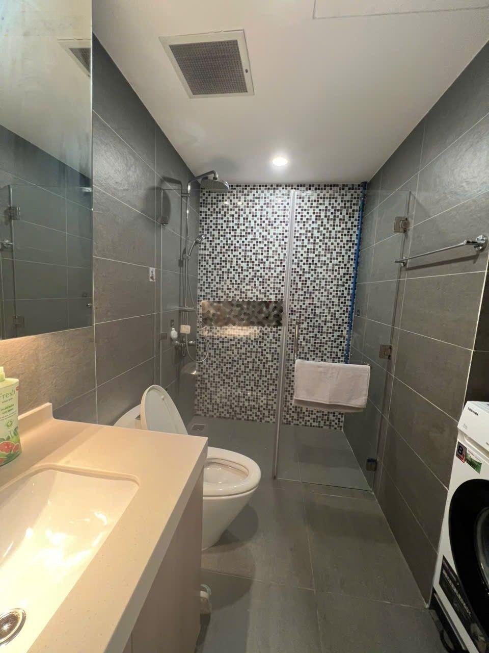 Republic Plaza 52m2,1pn full nthat chỉ 15tr LH e 0797799666 ạ